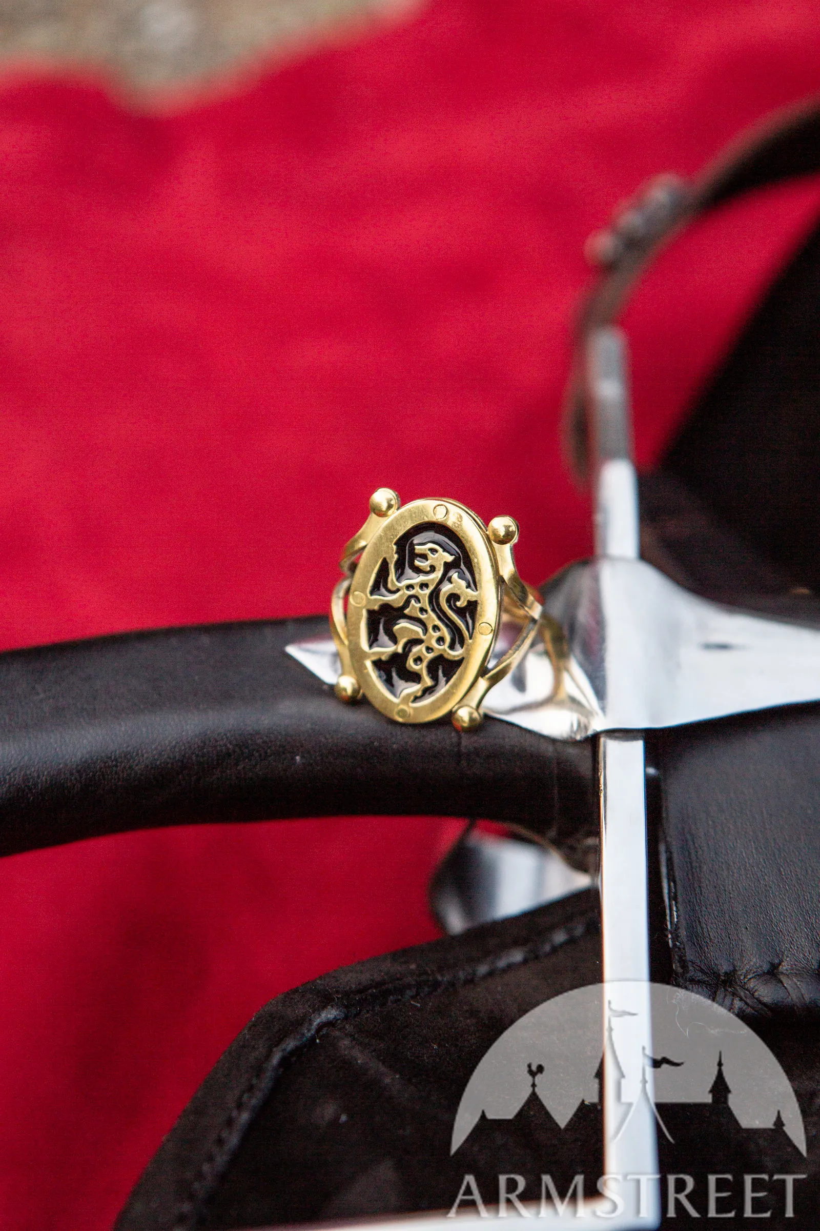 Leopard Ring aus Messing mit Emaille „Der Husar”