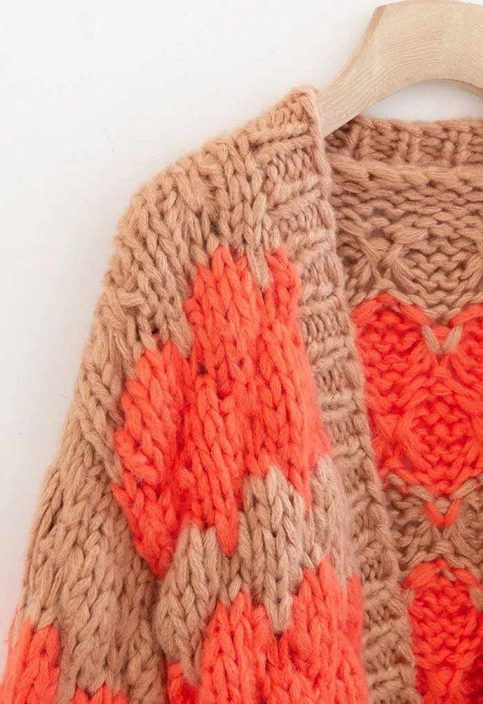 Zweifarbiger handgestrickter Grobstrick-Cardigan in Tan