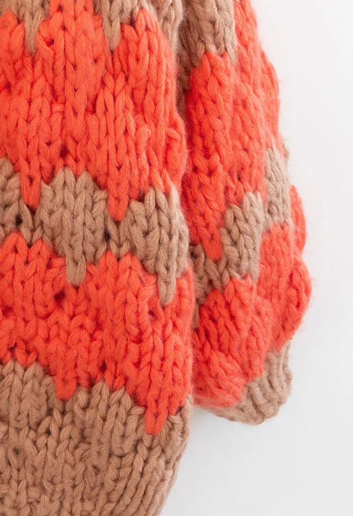 Zweifarbiger handgestrickter Grobstrick-Cardigan in Tan